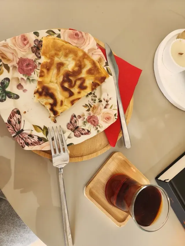 BookNoFees: Kavárna – HOOFU-NA CAFE – Istanbul – HOOFU-NA CAFE, foto 3