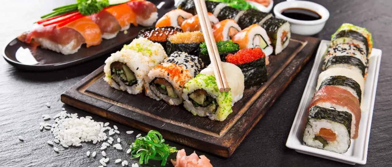 BookNoFees: Restaurace – Sakura Maru – Madrid – Třešňový květ, foto 1