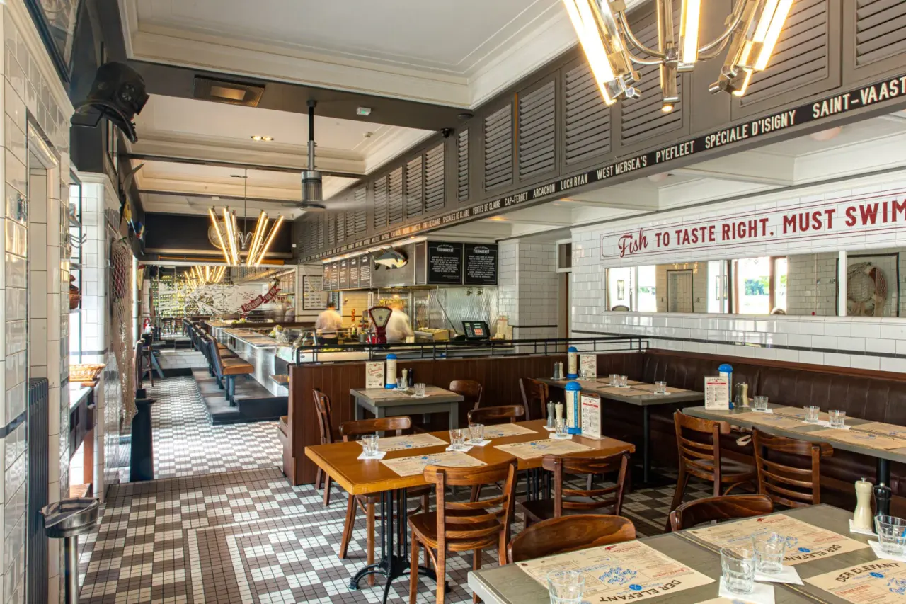 BookNoFees: Restaurace – Der Elefant – Warsaw – Slon, foto 1