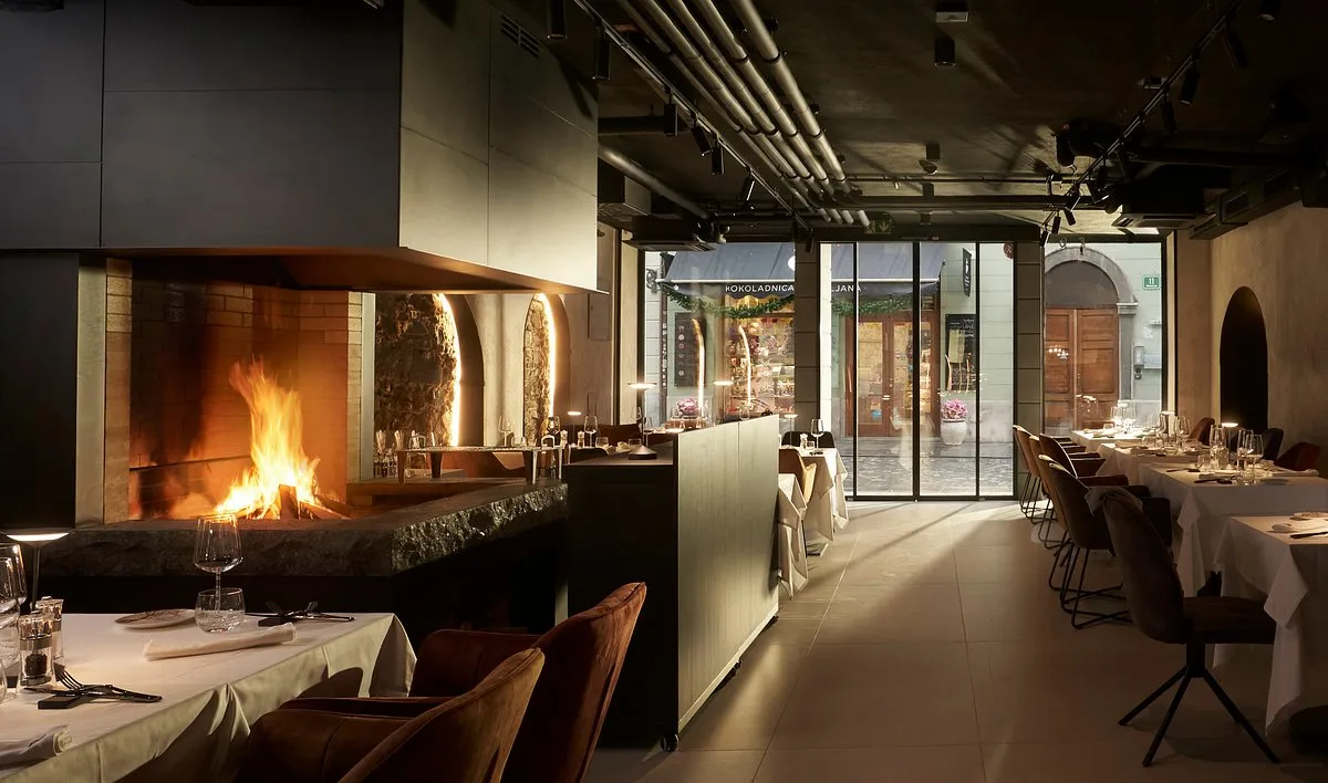 BookNoFees: Restaurace – The Restaurant Ljubljana – Ljubljana – Restaurace Lublaň, foto 1