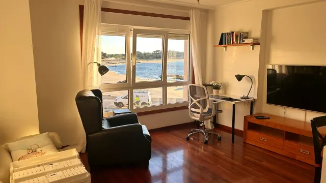 BookNoFees: Klidný, prostorný byt s výhledem na oceán – Ribeira