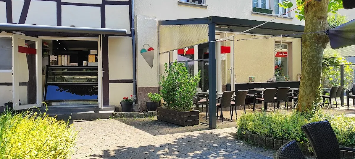 BookNoFees: Restaurace – Eiscafé San Remo – Altena – Kavárna San Remo, foto 1