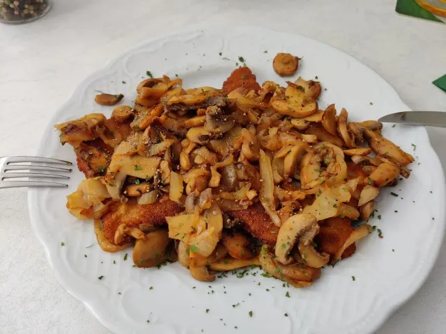 BookNoFees: Restaurace – Tillmanns Bauer – Arnsberg-Neheim – Tillmanns Bauer, foto 2
