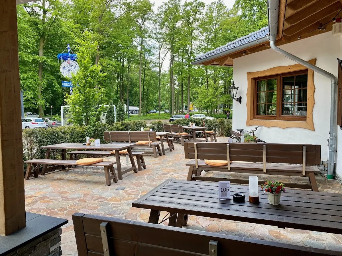 BookNoFees: Restaurace – Dorf Alm Lippstadt – Lippstadt – Vesnice Alm Lippstadt, foto 1