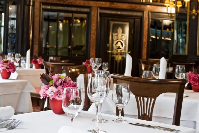 BookNoFees: Restaurace – Café Astoria – Budapest – Kavárna Astoria, foto 2
