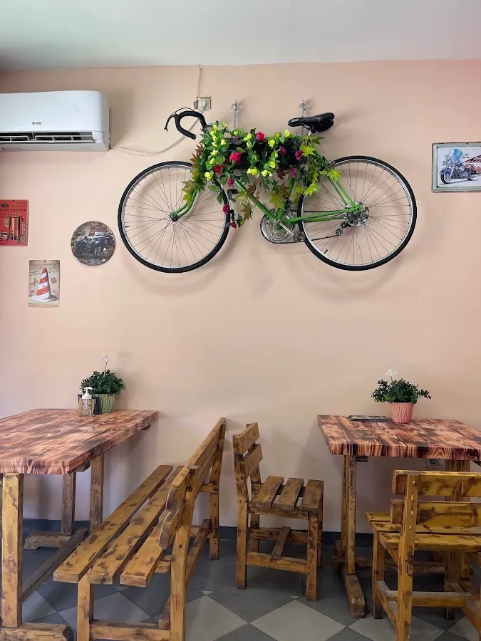 BookNoFees: Občerstvení – Gurmania – Belgrade – Gurmania, foto 1