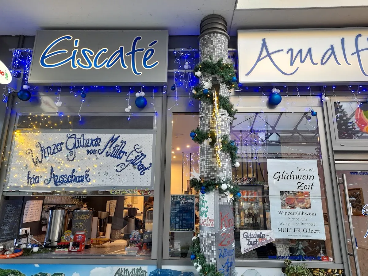BookNoFees: Restaurace – Eiscafé Amalfi – Siegen – Kavárna Amalfi, foto 1