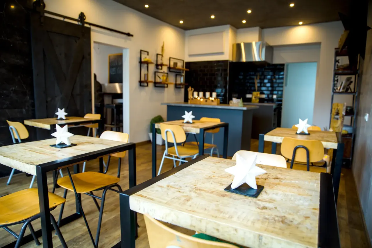 BookNoFees: Občerstvení – Imbiss Captain Curry – Balve-Garbeck – Bistro Captain Curry, foto 1