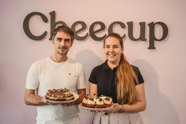 BookNoFees: Kavárna – Cheecup – Prague – Cheecup, foto 3