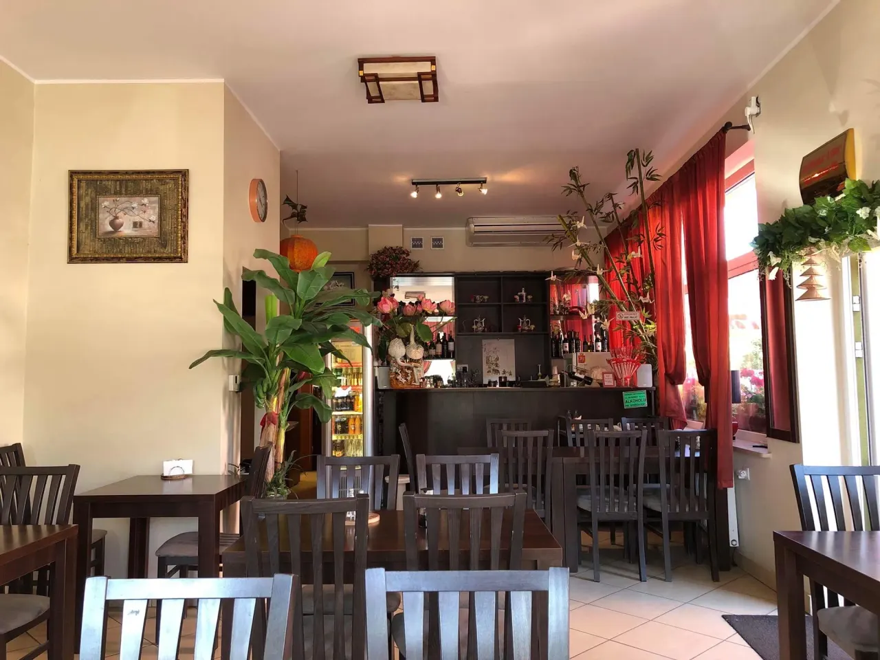 BookNoFees: Restaurace – A Chau – Warsaw – A zavřít, foto 1