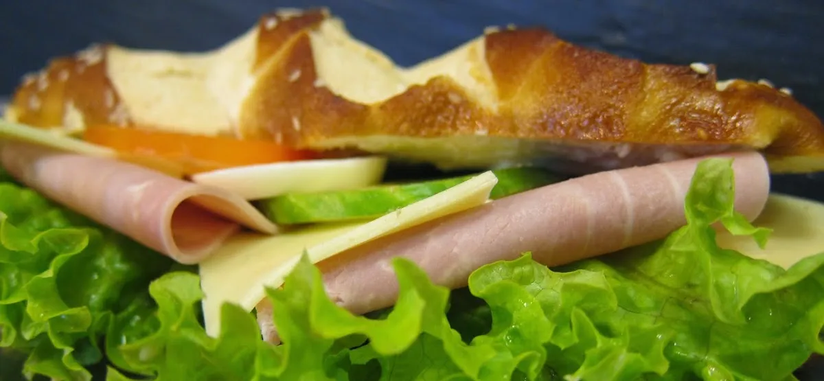 BookNoFees: Pekárna – Sondermann-Brot – Olpe – Chléb Sondermann, foto 1
