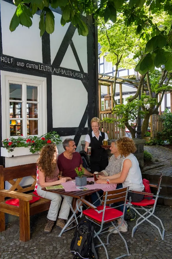 BookNoFees: Restaurace – Gasthaus Esseltal – Eslohe – Hostinec Esseltal, foto 1