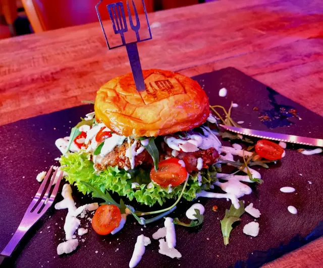 BookNoFees: Restaurace – Das Butzelhaus – Altena – Dům Butzelových, foto 2