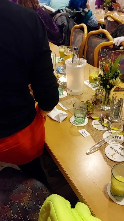 BookNoFees: Restaurace – Landgasthof Kaiser – Bad Wünnenberg – Venkovský hostinec Kaiser, foto 3
