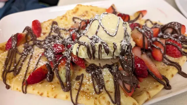 BookNoFees: Restaurace – Eiscafé Leone – Lüdenscheid – Zmrzlinárna Leone, foto 3