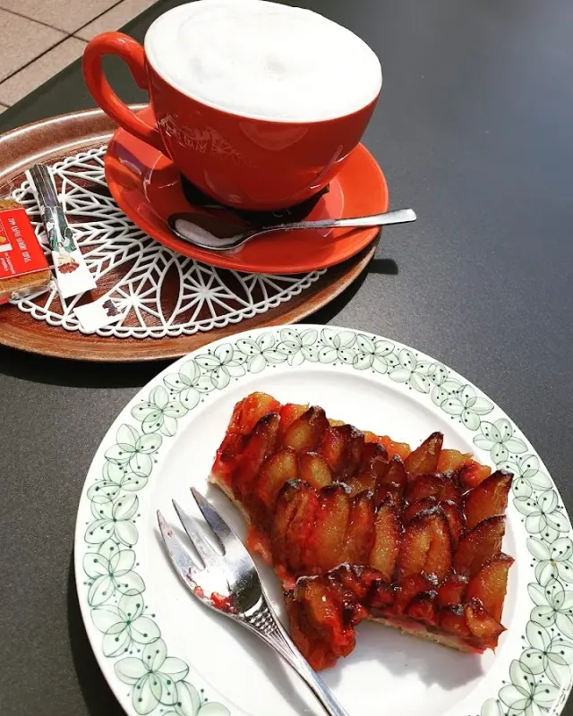 BookNoFees: Restaurace – Café Astenblick Bäckereicafé – Medebach – Café Astenblick – pekárna s kavárnou, foto 2