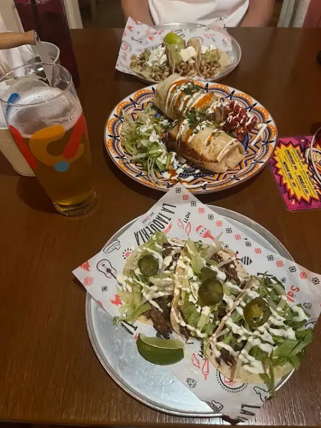 BookNoFees: Restaurace – La Taqueria – Belgrade – Taqueria, foto 2