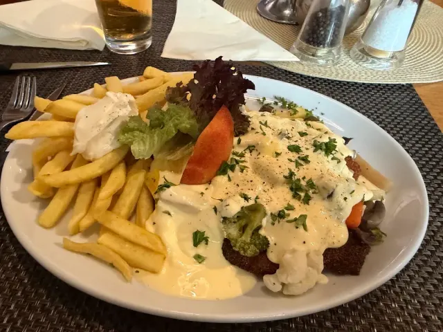 BookNoFees: Restaurace – Haus Böinghoff – Bönen – Haus Böinghoff, foto 2