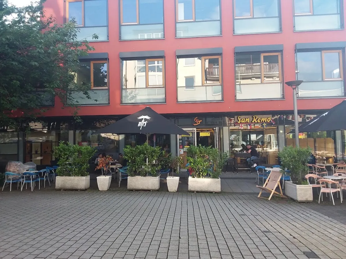 BookNoFees: Zmrzlina – Eiscafé San Remo – Iserlohn – Kavárna San Remo, foto 1