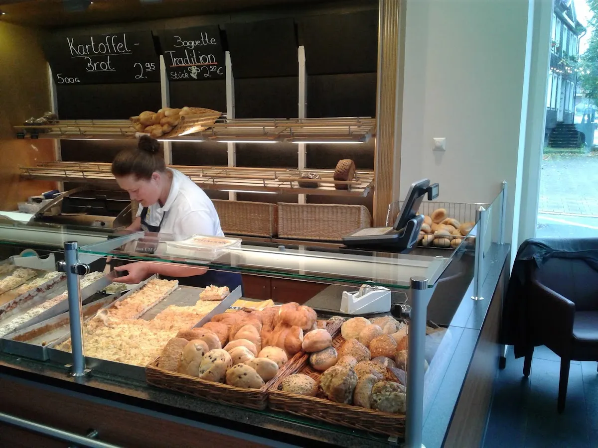 BookNoFees: Restaurace – Genuss-Bäckerei Tillmann – Balve – Pekárna Tillmann – pro gurmány, foto 1