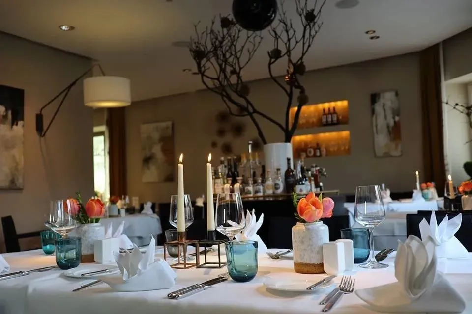 BookNoFees: Restaurace – Thuns Hotel-Restaurant – Werdohl – Hotel a restaurace Thuns, foto 1