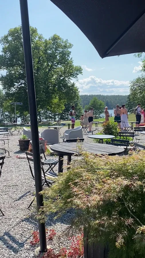 BookNoFees: Kavárna – Kanaans Trädgårdscafe – Stockholm – Kanaans zahradní kavárna, foto 3