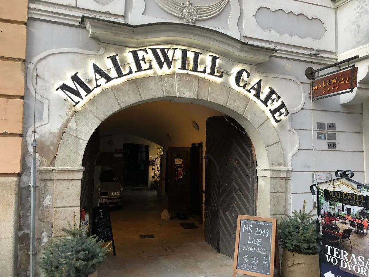 BookNoFees: Kavárna – Café Malewill – Bratislava – Kavárna Malewill, foto 1