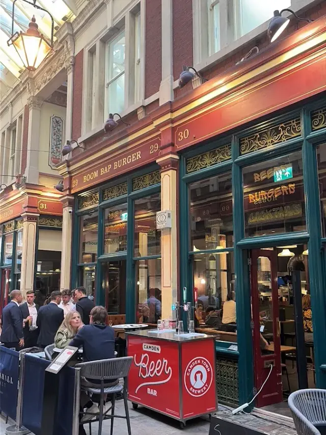BookNoFees: Občerstvení – Boom Bap Burger – London – Boom Bap Burger, foto 2
