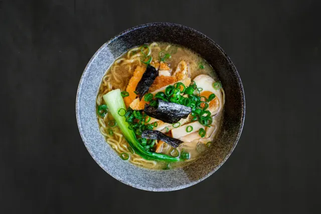 BookNoFees: Restaurace – Ama Sushi & Ramen – Amsterdam – Ale Sushi & Ramen, foto 3