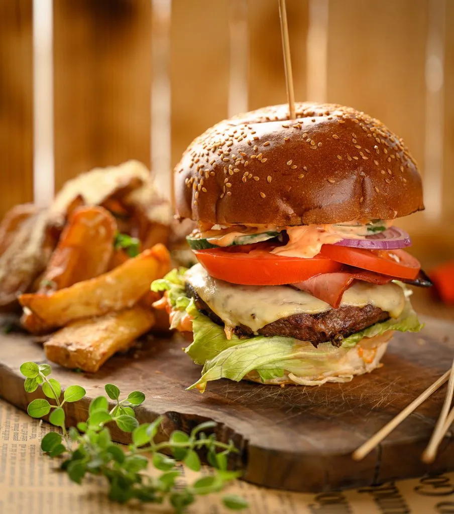 BookNoFees: Restaurace – Burger si Scoici – Bucharest – Burger a mušle, foto 1