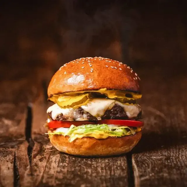 BookNoFees: Bamba Marha Burger Bar, Budapest