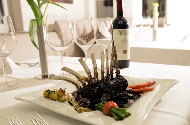 BookNoFees: Restaurace – CANNIZZARO'S Ristorante-Bar – Lennestadt – CANNIZZARO'S Ristorante-Bar, foto 3