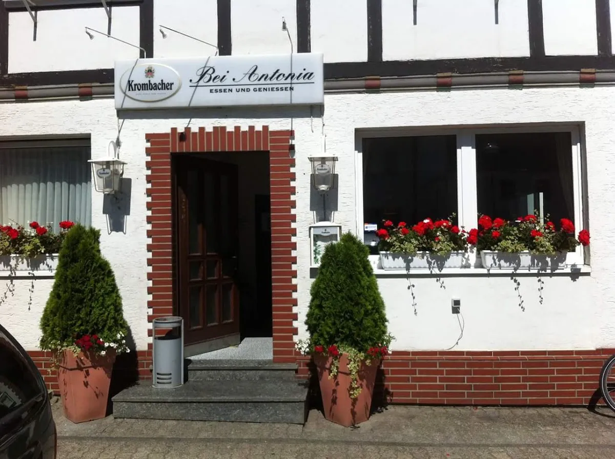 BookNoFees: Restaurace – Bei Antonia — Essen u. Genießen – Olsberg – U Antonie — Jídlo a požitky, foto 1