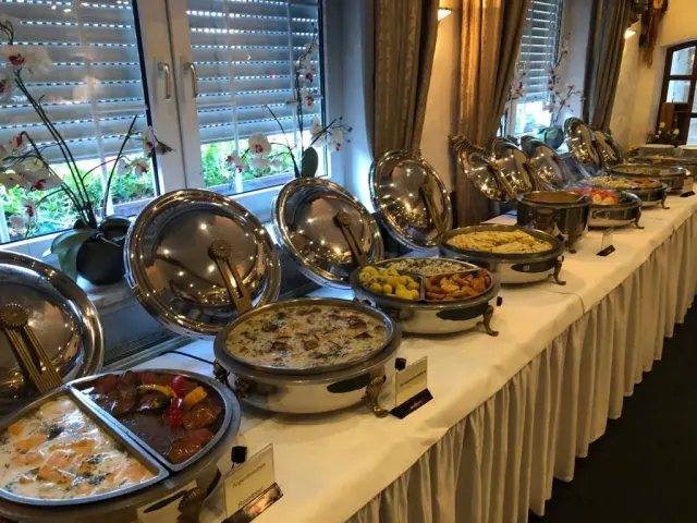 BookNoFees: Restaurace – Restaurant Hünenpforte – Hagen – Restaurace Hünenpforte, foto 2