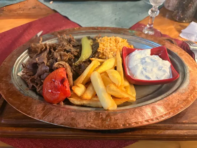 BookNoFees: Restaurace – Hidden Garden Sultanat – Istanbul – Sultanát Skrytá zahrada, foto 2