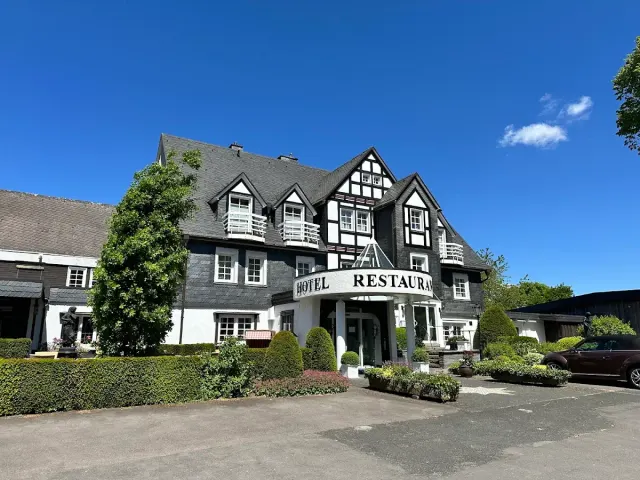 BookNoFees: Restaurace – Albus Panoramahotel – Olpe – Albus Panoramahotel, foto 2