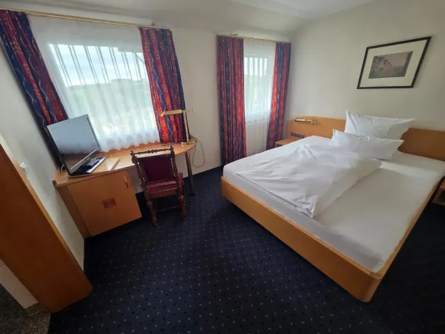 BookNoFees: Restaurace – Albus Panoramahotel – Olpe – Albus Panoramahotel, foto 3