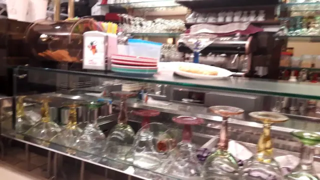 BookNoFees: Restaurace – Eiscafé Bistro Rialto – Werl – Zmrzlinárna a bistro Rialto, foto 3