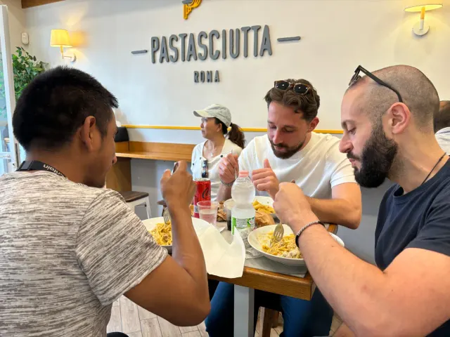 BookNoFees: Občerstvení – Pastasciutta – Rome – Těstoviny, foto 2