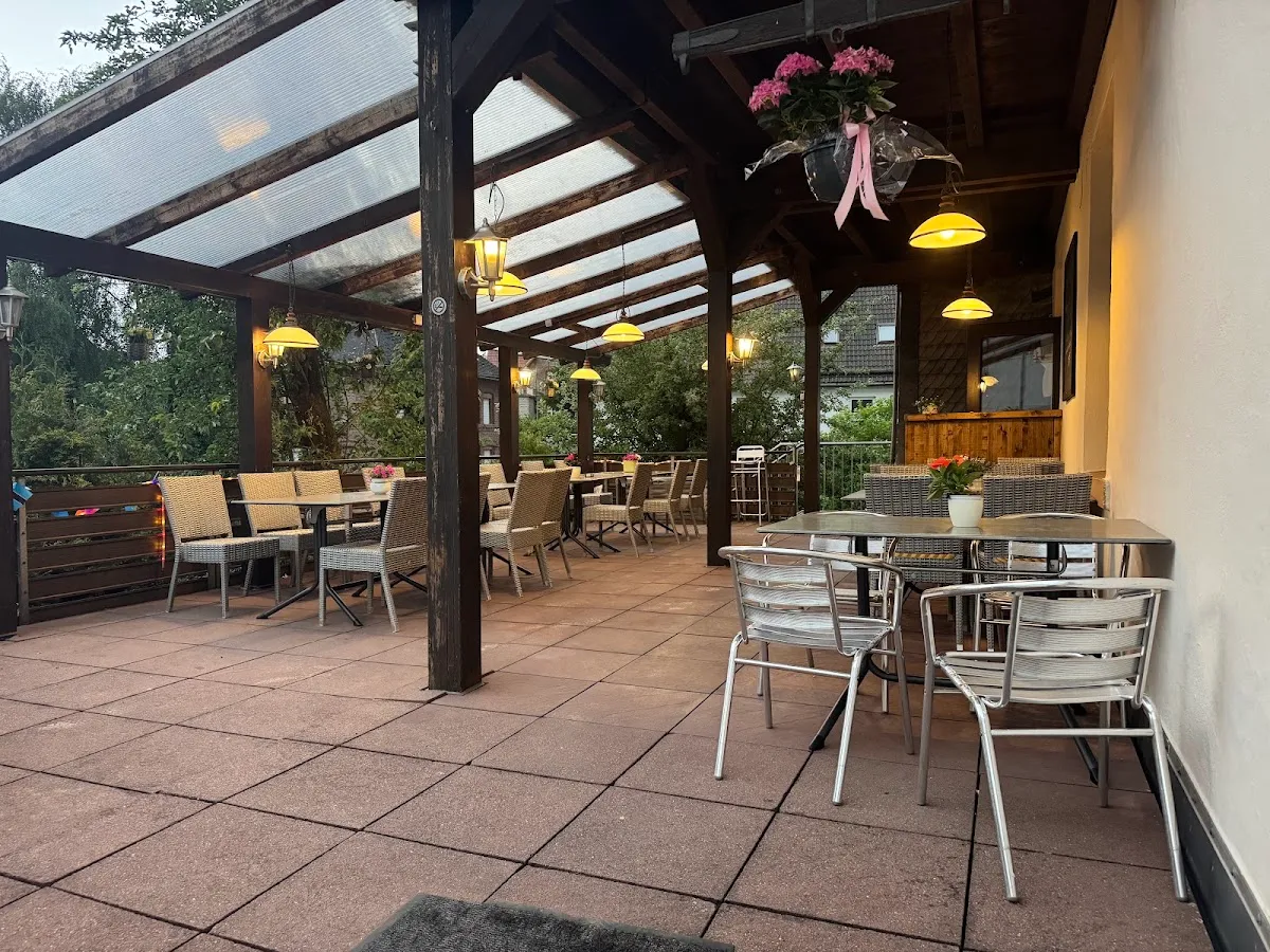 BookNoFees: Restaurace – Restaurant Pizzeria La Reggia di Caserta – Medebach – Restaurace a pizzerie La Reggia di Caserta, foto 1