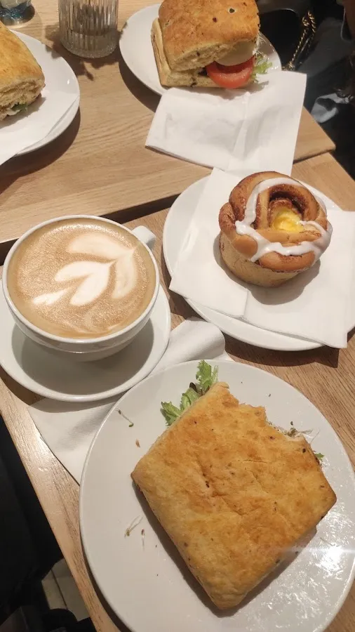 BookNoFees: Kavárna – Baker Hansen – Oslo – Baker Hansen, foto 2
