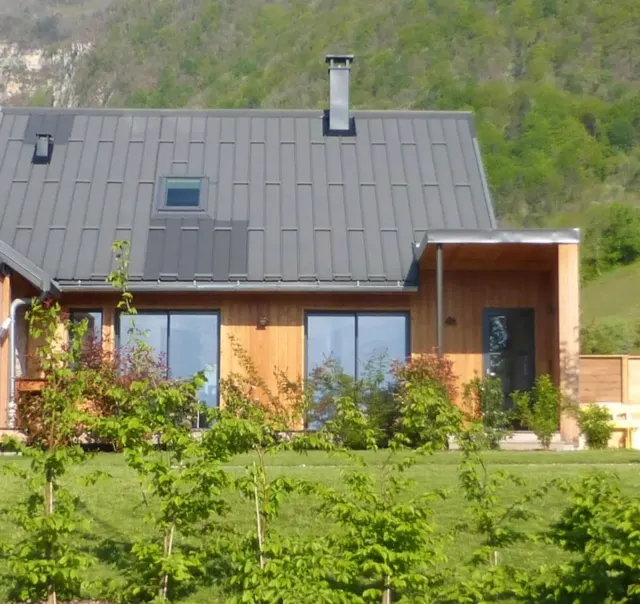 BookNoFees: Prostorná chata – bazén a výhled na hory v Savojsku, pro 7 osob – St Pierre D'albigny