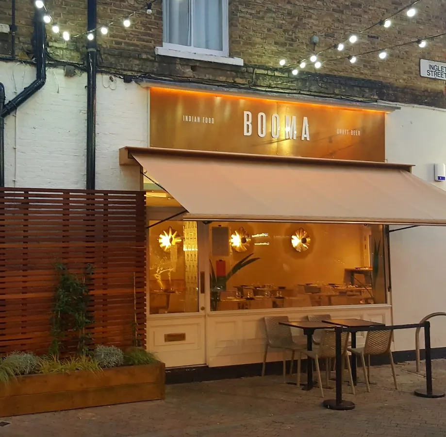 BookNoFees: Restaurace – Booma – London – Omlouvám se, foto 1