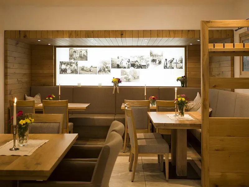 BookNoFees: Restaurace – Landgasthof Hoffmann – Arnsberg-Rumbeck – Venkovský hostinec Hoffmann, foto 1