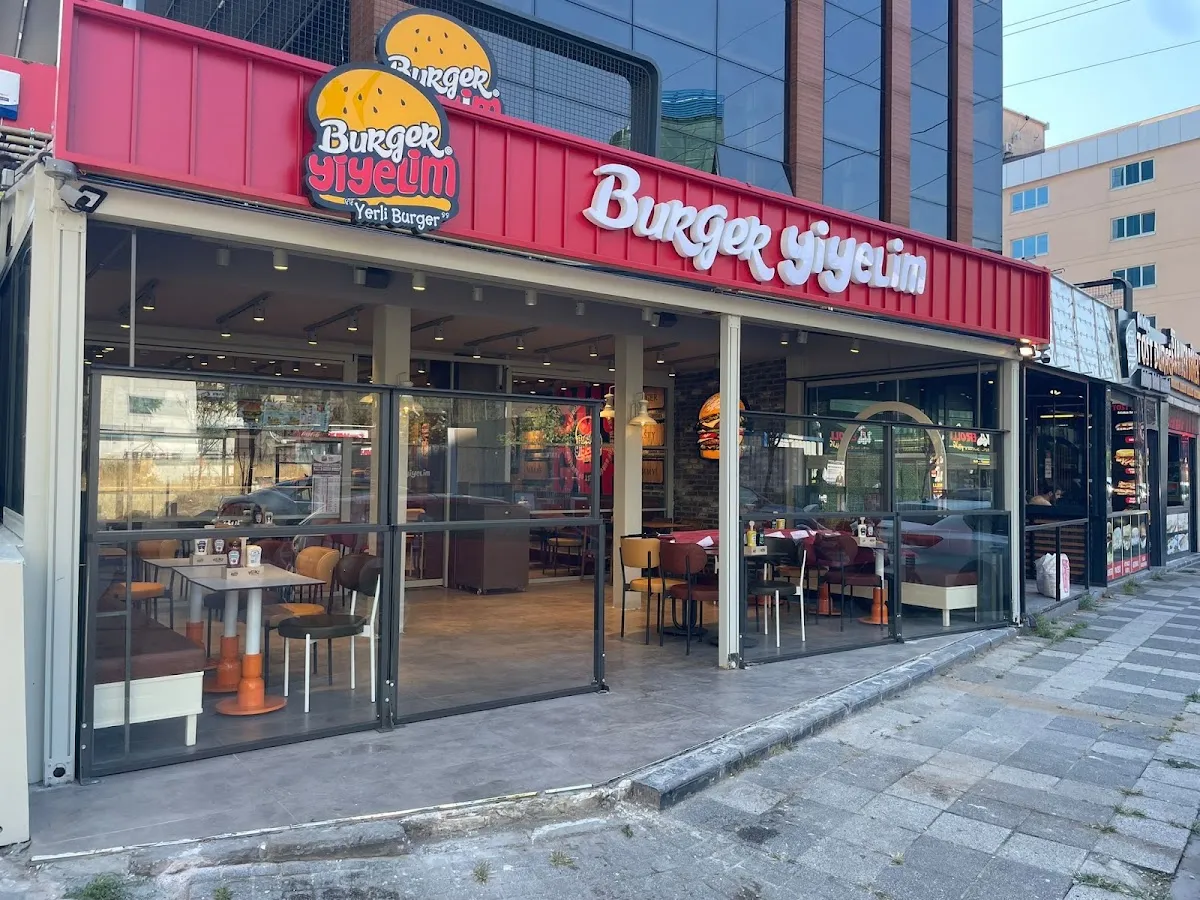 BookNoFees: Restaurace – Burger Yiyelim - Şerifali – Istanbul – Pojďme si dát burger – Şerifali, foto 1