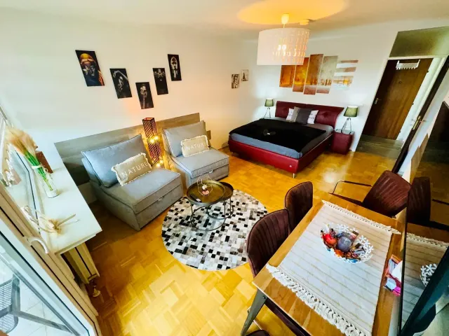 BookNoFees: Klidný prázdninový apartmán s balkonem a dětským koutkem – Ettlingen
