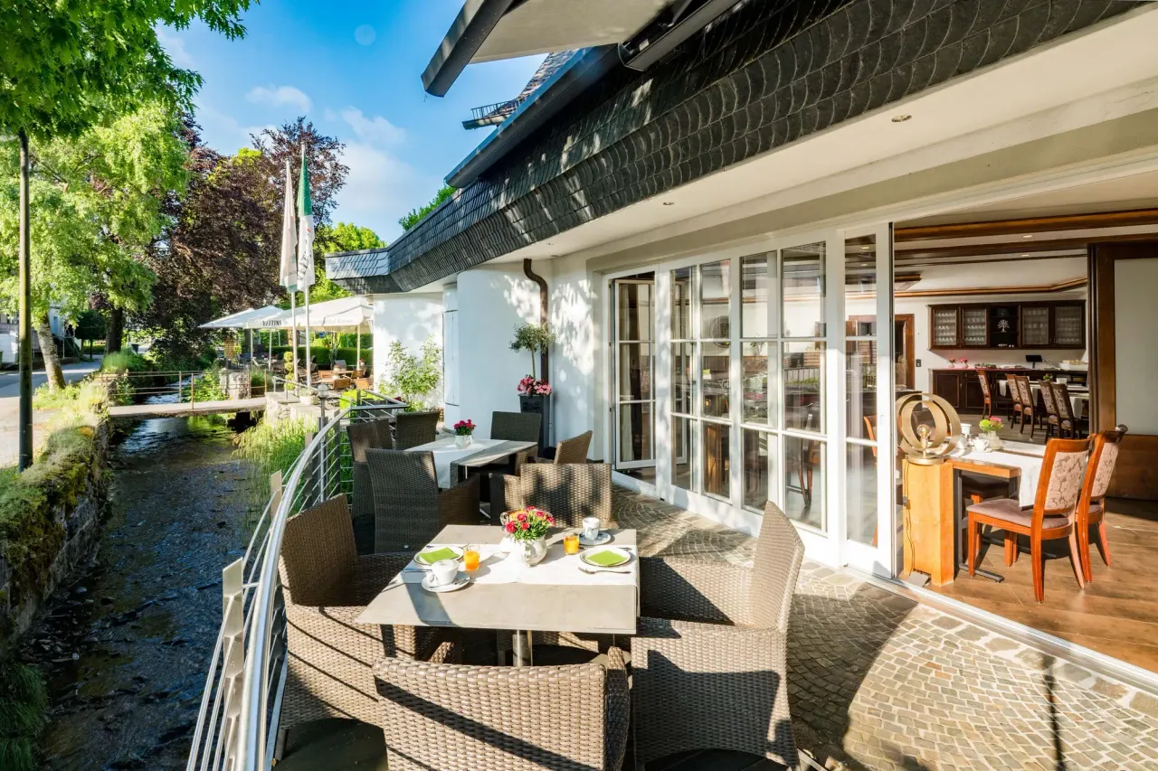 BookNoFees: Restaurace – Landgasthof Kleiner – Sundern-Stockum – Venkovský hostinec Kleiner, foto 1