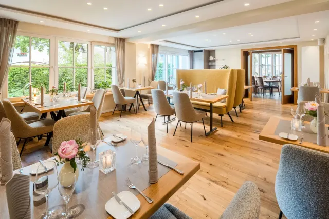 BookNoFees: Restaurace – Landgasthof Kleiner – Sundern-Stockum – Venkovský hostinec Kleiner, foto 2