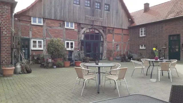 BookNoFees: Restaurace – Der Saloon In Kesseler – Lippetal – Saloon v Kesseleru, foto 3