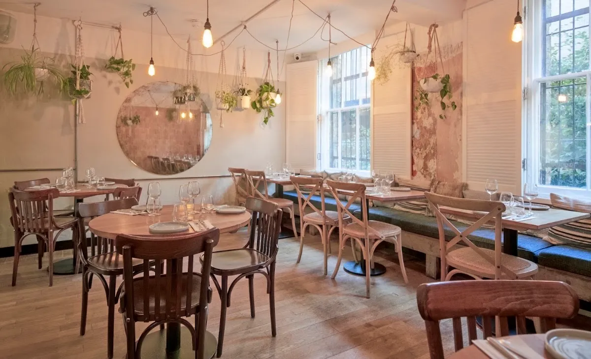 BookNoFees: Restaurace – Delamina East – London – Delamina East, foto 1